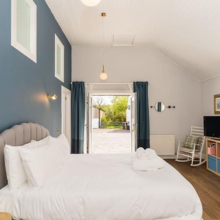 Stylish Self Contained Studio Near Glasgow Airport Apartment Lochwinnoch ภายนอก รูปภาพ