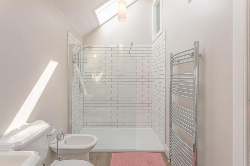 Stylish Self Contained Studio Near Glasgow Airport Apartment Lochwinnoch ภายนอก รูปภาพ
