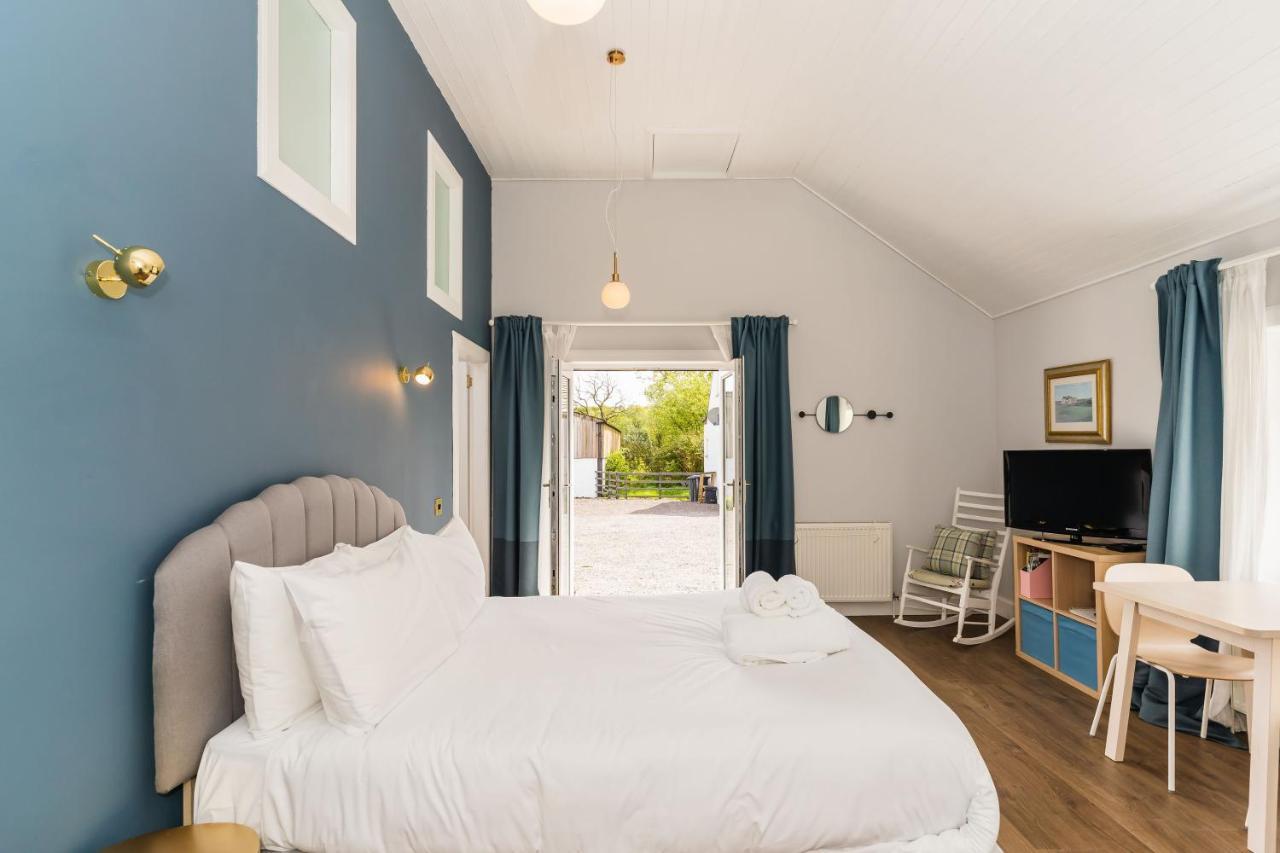 Stylish Self Contained Studio Near Glasgow Airport Apartment Lochwinnoch ภายนอก รูปภาพ