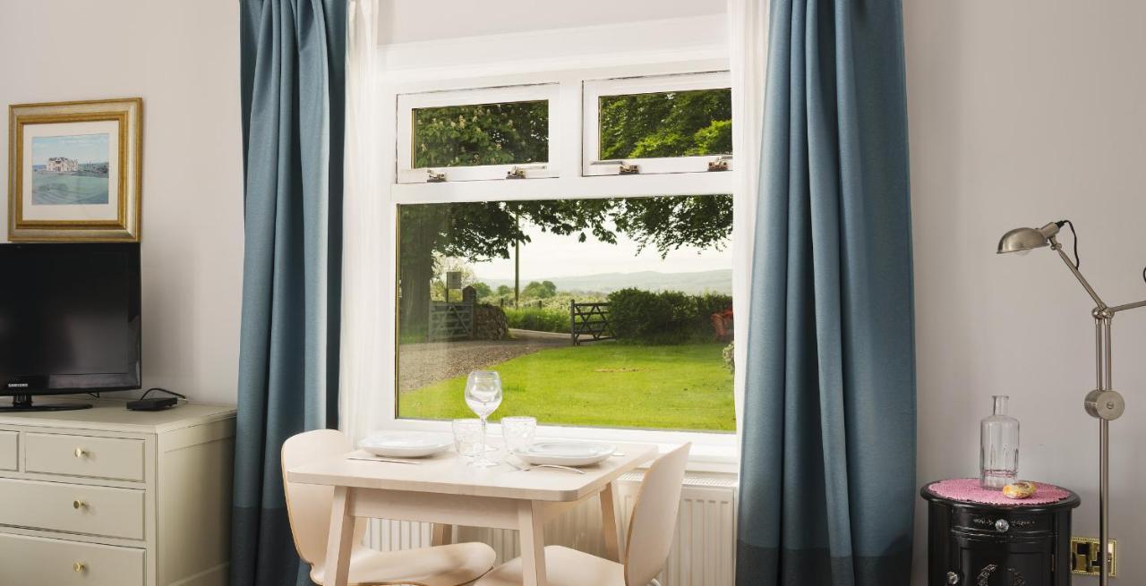 Stylish Self Contained Studio Near Glasgow Airport Apartment Lochwinnoch ภายนอก รูปภาพ
